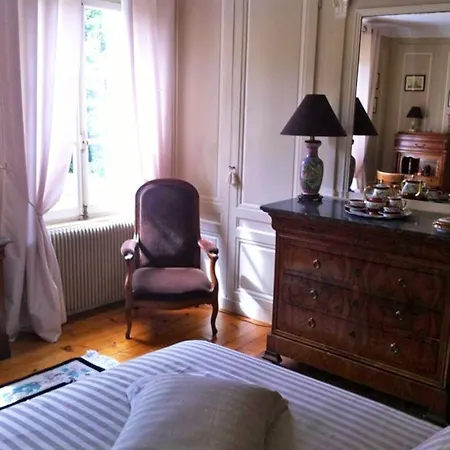 Gite De Saint Nicolas Du Vert Bois Casa vacanze *